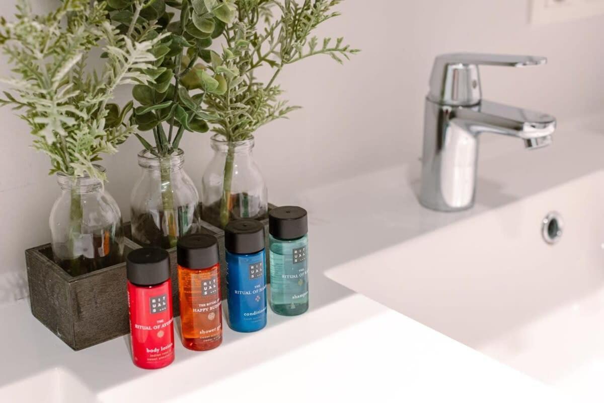 Huswell - Stylish Studio In The Heart Of ברוז' מראה חיצוני תמונה