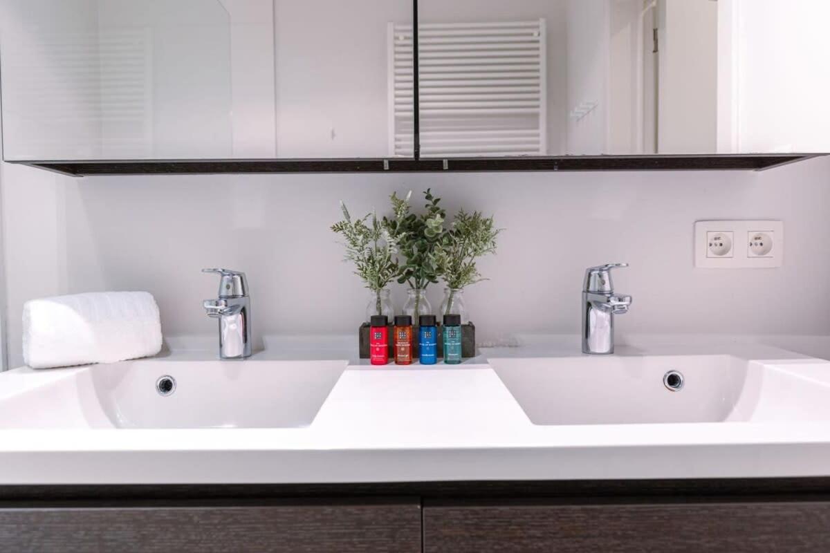 Huswell - Stylish Studio In The Heart Of ברוז' מראה חיצוני תמונה